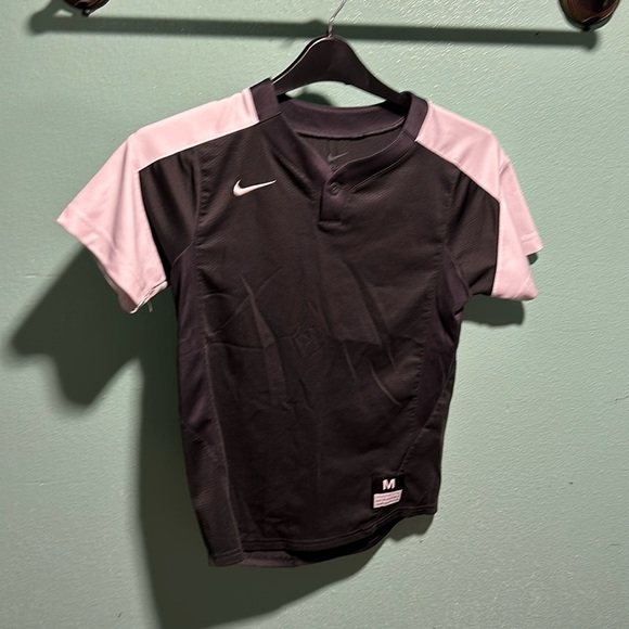 Other - Nike shirt